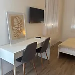 Sunrise Apartment *